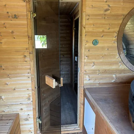 Podzamocky Dvor Aparthotel